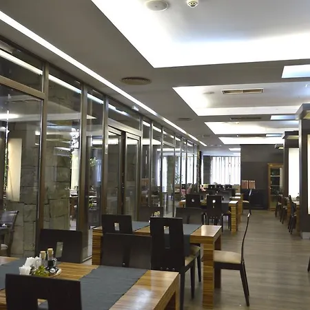 Gardenia Park 4* בנסקו