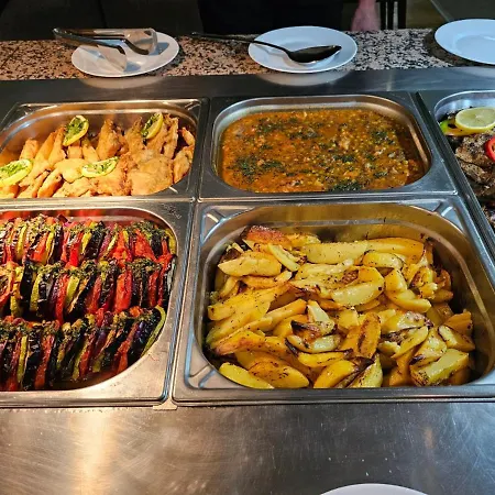 מלון Gardenia Park בנסקו