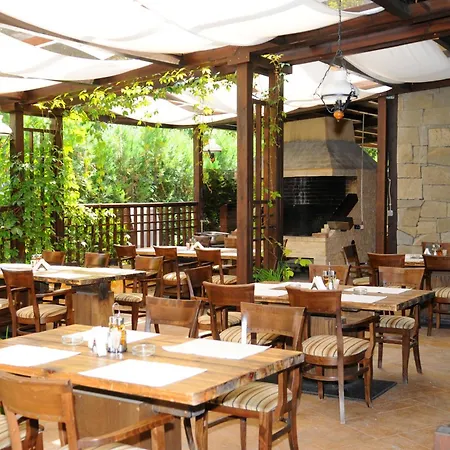 Gardenia Park מלון