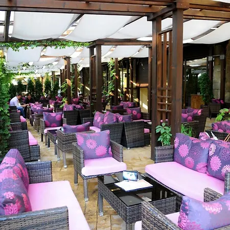 Gardenia Park 4*