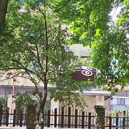 Ξενοδοχείο Gardenia Park 4*