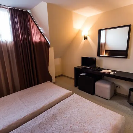 Gardenia Park Hotel 4*